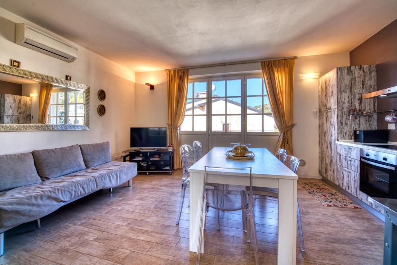 Apartmentsgarda - Corte Dei Molini ภายนอก รูปภาพ
